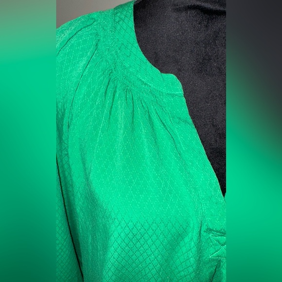 Crown & Ivy Textured Green Peasant Blouse – Size Large - Picture 3 of 4